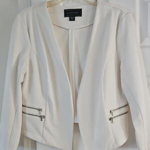 Metaphor Women's Cream Blazer with Zipper Accents